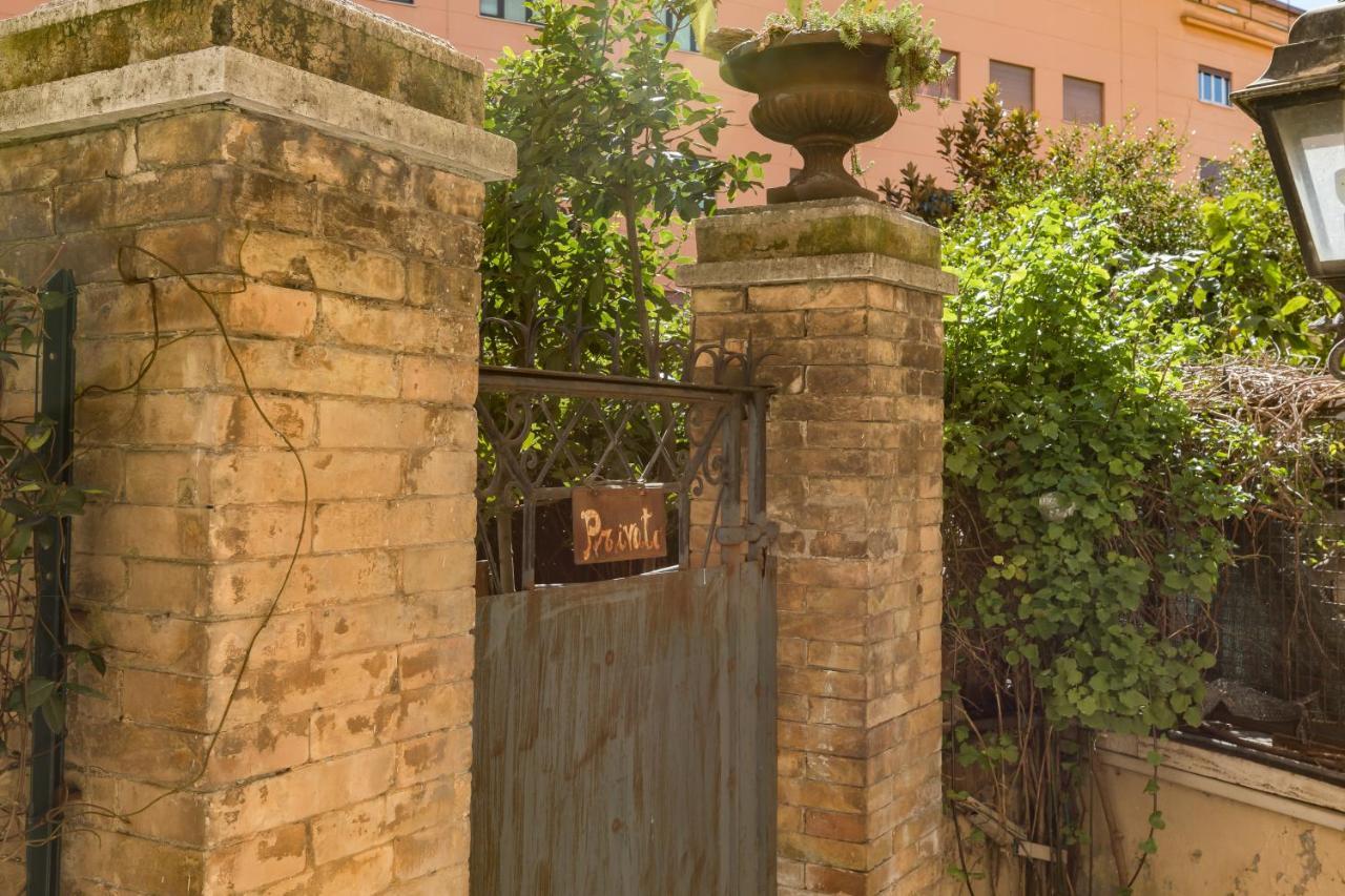 A World Aparts - 40 Sforza Rom Exterior foto
